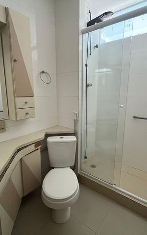 Apartamento à venda com 49m², 2 quartos e 1 vaga Apartamento à venda com 49m², 2 quartos e 1 vagaBanheiro
