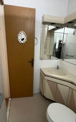 Apartamento à venda com 49m², 2 quartos e 1 vaga Apartamento à venda com 49m², 2 quartos e 1 vagaBanheiro