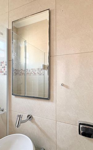 Casa à venda com 150m², 3 quartos e 1 vaga Casa à venda com 150m², 3 quartos e 1 vagaBanheiro da Suíte