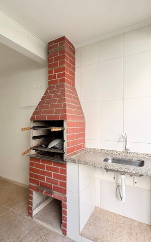 Casa à venda com 150m², 3 quartos e 1 vaga Casa à venda com 150m², 3 quartos e 1 vagaÁrea de serviço e gourmet