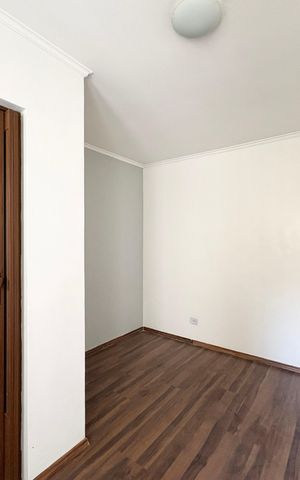 Casa à venda com 150m², 3 quartos e 1 vaga Casa à venda com 150m², 3 quartos e 1 vagaSuíte