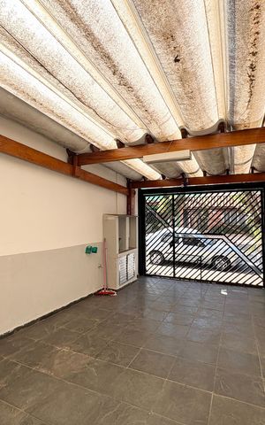 Casa à venda com 150m², 3 quartos e 1 vaga Casa à venda com 150m², 3 quartos e 1 vagaGaragem