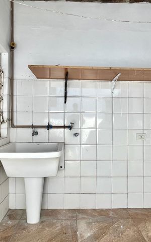 Casa à venda com 240m², 3 quartos e 4 vagas Casa à venda com 240m², 3 quartos e 4 vagasÁrea de Serviço
