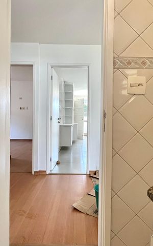 Casa à venda com 240m², 3 quartos e 4 vagas Casa à venda com 240m², 3 quartos e 4 vagasLavabo 2