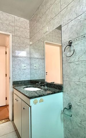 Casa à venda com 240m², 3 quartos e 4 vagas Casa à venda com 240m², 3 quartos e 4 vagasBanheiro da Suíte