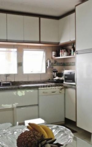 Casa à venda com 350m², 4 quartos e 4 vagas