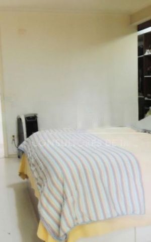 Casa à venda com 350m², 4 quartos e 4 vagas