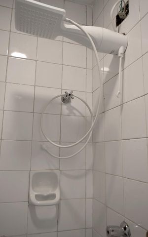 Apartamento para alugar com 106m², 3 quartos e 1 vagaÁrea de Serviço - banheiro