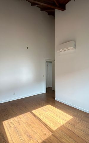 Casa de condomínio para alugar com 195m², 4 quartos e 2 vagasSuíte 4