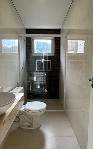 Casa de condomínio para alugar com 195m², 4 quartos e 2 vagasBanheiro suíte 3
