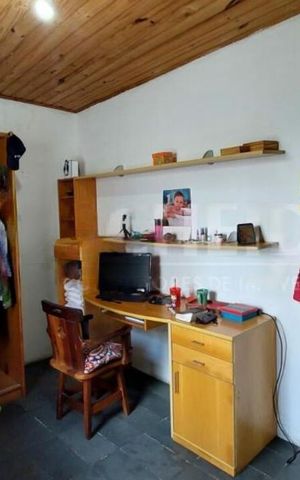 Casa à venda com 105m², 2 quartos e 1 vaga