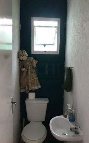 Casa à venda com 107m², 3 quartos e 2 vagas