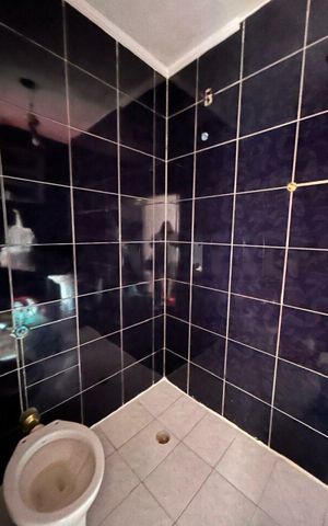 Casa à venda com 180m², 3 quartos e 8 vagas