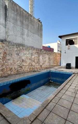 Casa à venda com 180m², 3 quartos e 8 vagas