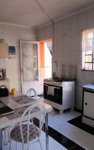Casa à venda com 146m², 3 quartos e 1 vaga