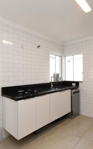 Casa à venda com 211m², 3 quartos e 3 vagasCozinha