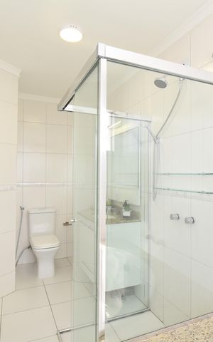 Casa à venda com 211m², 3 quartos e 3 vagasBanheiro da Suíte