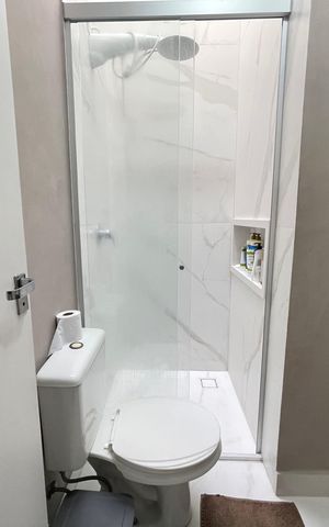 Casa à venda com 110m², 2 quartos e 2 vagas Casa à venda com 110m², 2 quartos e 2 vagasBanheiro 1