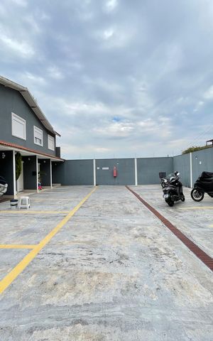 Casa à venda com 110m², 2 quartos e 2 vagas Casa à venda com 110m², 2 quartos e 2 vagasÁrea comum