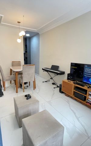 Casa à venda com 110m², 2 quartos e 2 vagas Casa à venda com 110m², 2 quartos e 2 vagasSala