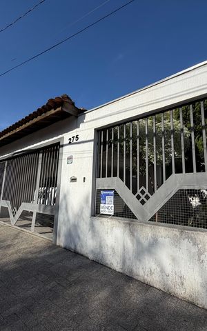 Casa à venda com 496m², 4 quartos e 4 vagasPlaquinha instalada COD BALD-563