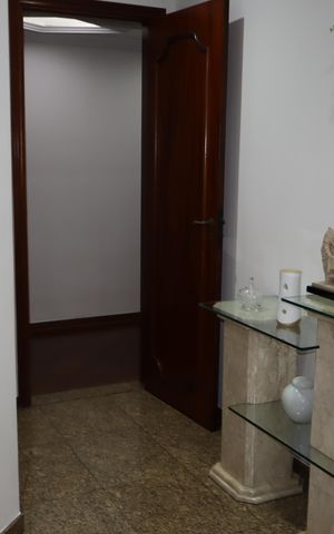 Apartamento à venda com 242m², 4 quartos e 3 vagasCorredor