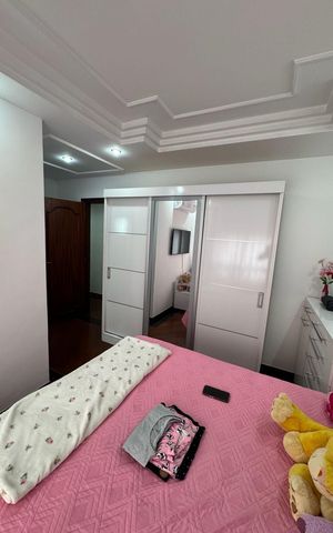 Apartamento à venda com 242m², 4 quartos e 3 vagas Apartamento à venda com 242m², 4 quartos e 3 vagasQuarto