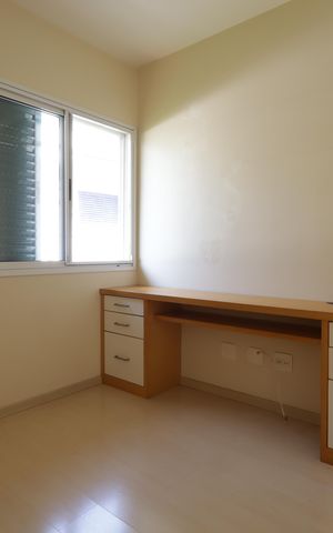 Casa de condomínio à venda com 245m², 4 quartos e 3 vagasSuíte 2