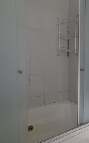 Casa de condomínio à venda com 245m², 4 quartos e 3 vagasBanheiro da Suíte 1