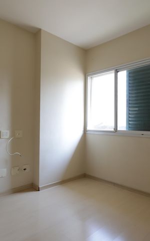 Casa de condomínio à venda com 245m², 4 quartos e 3 vagasSuíte 1