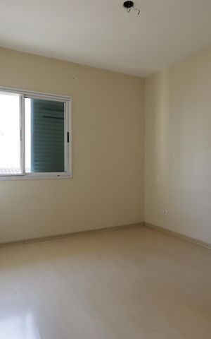 Casa de condomínio à venda com 245m², 4 quartos e 3 vagasSuíte 1