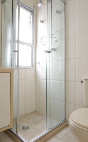 Casa de condomínio à venda com 245m², 4 quartos e 3 vagasBanheiro