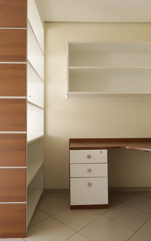 Casa de condomínio à venda com 245m², 4 quartos e 3 vagasEscritório