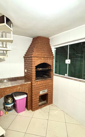 Casa à venda com 200m², 3 quartos e 2 vagas Casa à venda com 200m², 3 quartos e 2 vagasÁrea gourmet