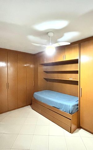 Casa à venda com 200m², 3 quartos e 2 vagas Casa à venda com 200m², 3 quartos e 2 vagasQuarto 1