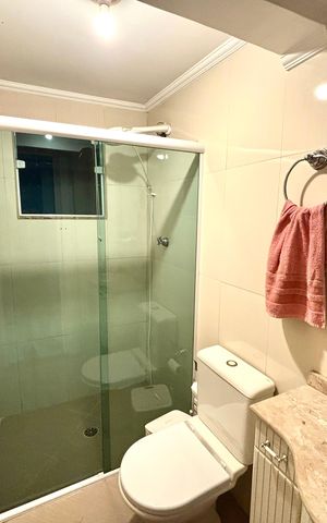Casa à venda com 200m², 3 quartos e 2 vagas Casa à venda com 200m², 3 quartos e 2 vagasBanheiro 3