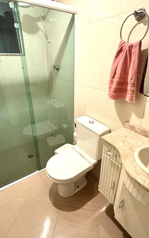 Casa à venda com 200m², 3 quartos e 2 vagas Casa à venda com 200m², 3 quartos e 2 vagasBanheiro 3
