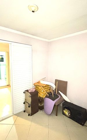 Casa à venda com 200m², 3 quartos e 2 vagas Casa à venda com 200m², 3 quartos e 2 vagasÁrea comum