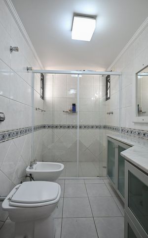 Apartamento à venda com 229m², 4 quartos e 4 vagasBanheiro Suíte 1