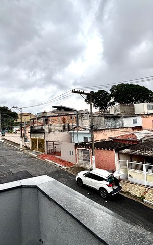 Casa à venda com 231m², 4 quartos e 3 vagas Casa à venda com 231m², 4 quartos e 3 vagasVista da Rua