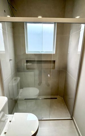 Casa à venda com 231m², 4 quartos e 3 vagas Casa à venda com 231m², 4 quartos e 3 vagasBanheiro 3