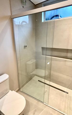 Casa à venda com 231m², 4 quartos e 3 vagas Casa à venda com 231m², 4 quartos e 3 vagasBanheiro 1