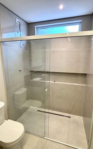 Casa à venda com 231m², 4 quartos e 3 vagas Casa à venda com 231m², 4 quartos e 3 vagasBanheiro da Suíte 1