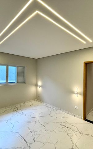 Casa à venda com 231m², 4 quartos e 3 vagas Casa à venda com 231m², 4 quartos e 3 vagasQuarto 3