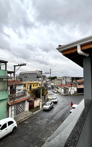 Casa à venda com 231m², 4 quartos e 3 vagas Casa à venda com 231m², 4 quartos e 3 vagasVista da Rua