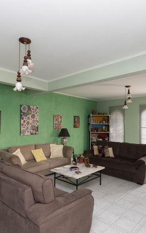 Casa para alugar com 286m², 5 quartos e 4 vagas Casa para alugar com 286m², 5 quartos e 4 vagasSala
