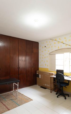 Casa para alugar com 286m², 5 quartos e 4 vagas Casa para alugar com 286m², 5 quartos e 4 vagasQuarto 1