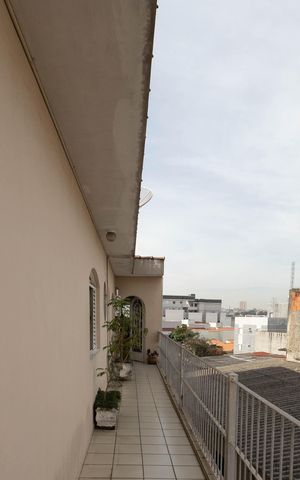 Casa para alugar com 286m², 5 quartos e 4 vagas Casa para alugar com 286m², 5 quartos e 4 vagasTerraço