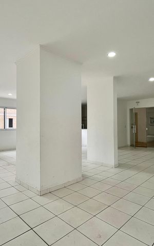 Apartamento à venda com 33m², 2 quartos e sem vaga Apartamento à venda com 33m², 2 quartos e sem vagaÁrea comum - Salão de festas