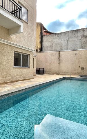 Apartamento à venda com 33m², 2 quartos e sem vaga Apartamento à venda com 33m², 2 quartos e sem vagaÁrea comum - Piscina